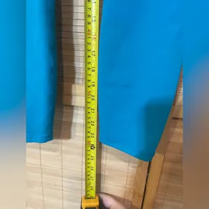 Fabletics blue leggings athletic pants woman’s small SEE MEASUREMENTS thumbnail 4