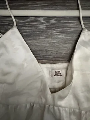 Aritzia Cream Satin Spaghetti Strap Camisole thumbnail 6