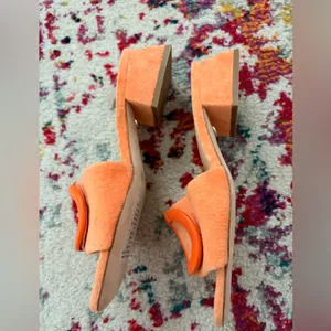 DEE OCLEPPO Dizzy Leather Buckle Mule Sandals In Orange thumbnail 3