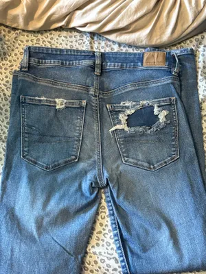 American Eagle High-Rise Jeans thumbnail 2