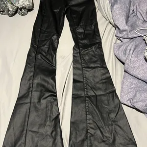 Edikted Luna Faux Leather Flare High Rise Pants Black Size‎ Small thumbnail 8