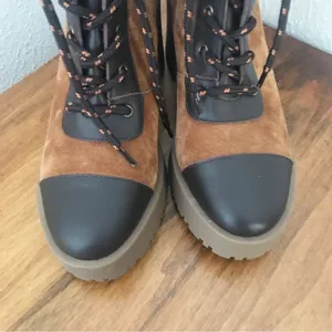 Chelsea and Violet Suede Leather Platform Hiking Boot Bootie Lug‎ Sole Brown Cap Toe Size 6 New thumbnail 4