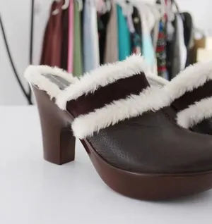 Tommy Hilfiger Merry Vintage Y2K Leather Faux Fur Trim Platform Clogs thumbnail 6
