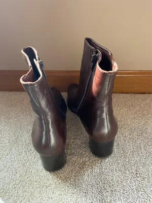 VanEli Brown Leather Short Heeled Booties thumbnail 5
