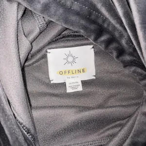 Aerie offline XXL grey long sleeve velvet hooded top thumbnail 3