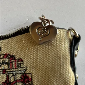 Brighton Chic Cream and Black with silver lining & prints on both sides thumbnail 3