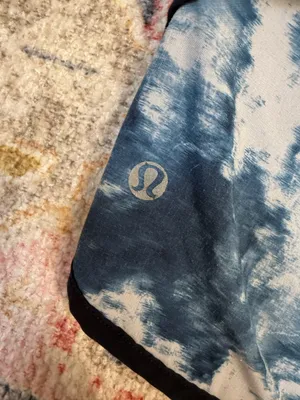 Lululemon 2.5" Hotty Hot Shorts Blue and White Tie Die thumbnail 3