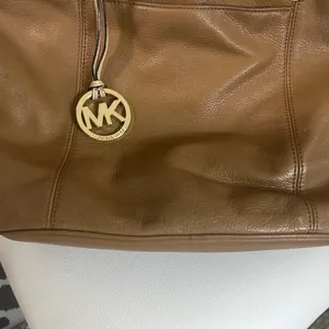 Michael Kors jet set carryall tan/cream thumbnail 2