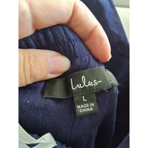 Lulus Women's L Navy Blue Textured V-Neck Tie Back NWOT Romper Jumpsuit Summer thumbnail 5