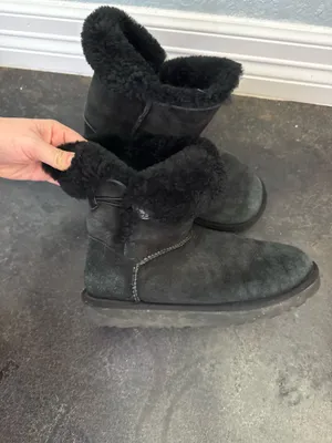 UGG Bailey Button Boots II thumbnail 2