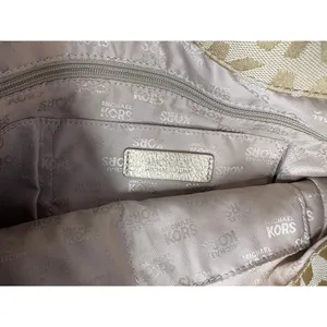 Michael Kors Double‎ Strap Jet Set Monogram Tan Chain Tote Handbag thumbnail 6