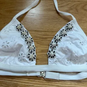 Valery Blu White Eyelet Bikini with Floral Beading Detail Size S NEW WITHOUT TAG thumbnail 5