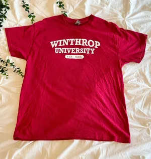 Gildan Red Winthrop University Graphic T-Shirt - Size Large (L) thumbnail 1
