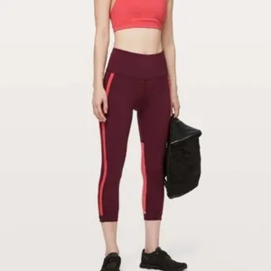 Lululemon Zip the Line Crop Leggings Burgundy Pink Stripe Zippers Size 6 thumbnail 4