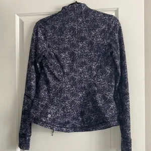 Lululemon Define Jacket Size 4 thumbnail 2