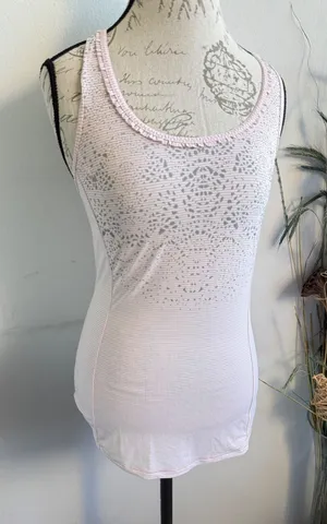 Lululemon Pink Striped Ruffle Neck Racerback Tank Top Size 4 Mandala‎ Print thumbnail 1