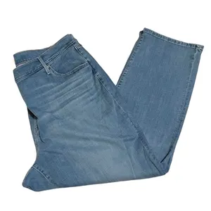 Levi's 724 Jeans Women's Size 26W NWT High Rise Slim Straight Distressed Blue thumbnail 7