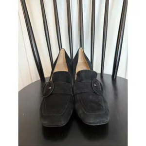 Marc Fisher Garlan black suede loafer heels size 7 thumbnail 4