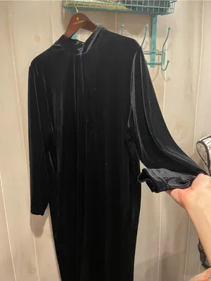 Cute 90s velvet stretchy robe house dress zip front pockets cozy soft classic thumbnail 3