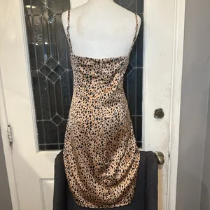 Leopard Print Slip Midi Dress – Cloud Ten Brown Size M thumbnail 4