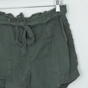 Aerie‎ Womens Paperbag Shorts Size XS Green Lyocell Tie Waist Casual Lightweight thumbnail 2