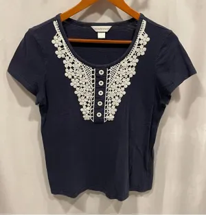 Cute vintage 80’s-90’s cottagecore white lace buttons appliqué navy top thumbnail 1
