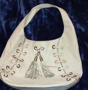 Michael Kors leather bag. (A) thumbnail 1