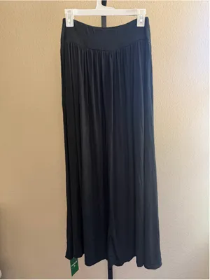 Size M (Regular) Halara Ribbed High Waisted Pocket Flare Flowy Maxi Casual Skirt thumbnail 3