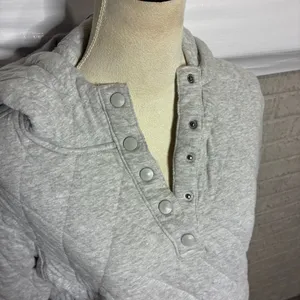 Lands End Womens Quilted Snap Neck Hoodie Heather Gray Pullover Size M 8-10 thumbnail 2