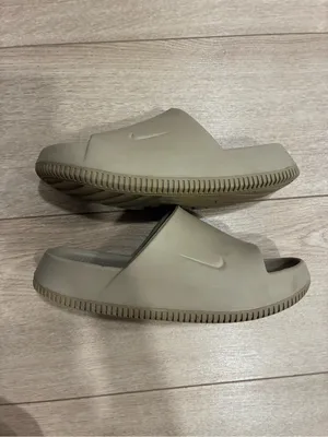 Nike Men’s Calm Slide Sandal Tan Size Men’s 7/Women’s 8 thumbnail 2