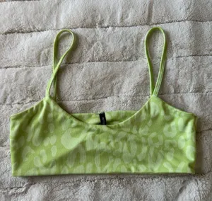 Pretty little thing bikini top thumbnail 1