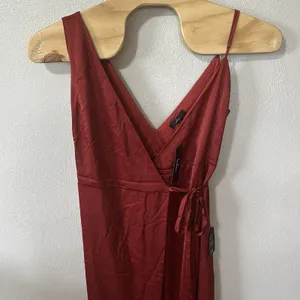 NEW Lulus‎ Satin Wrap Maxi Dress Size XL Rust Sleeveless Bridesmaid Formal thumbnail 2