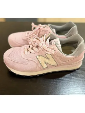 Size US 8.5 New Balance Classics 574 Women's Rose Sugar/Sea Salt Sneakers thumbnail 2