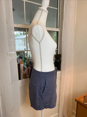 Banana Republic Navy Blue Women's Casual linen blend shorts size 8. thumbnail 3