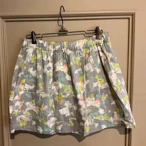 J. Crew 100% Cotton Elastic Waist Pockets Gray Floral Mini Skirt Size Small thumbnail 1
