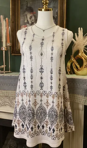 Vocal Womens Sleeveless Knit Rhinestone Damask Tunic Top White Small‎ thumbnail 1
