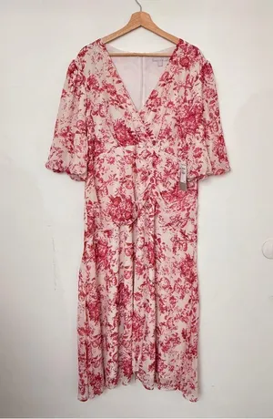 Chelsea28 Forget Me Not Floral Print Puff Sleeve Midi Dress in Beige and Pink thumbnail 6