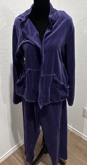 Velvet purple Jumpsuit with Jacket Size L thumbnail 1
