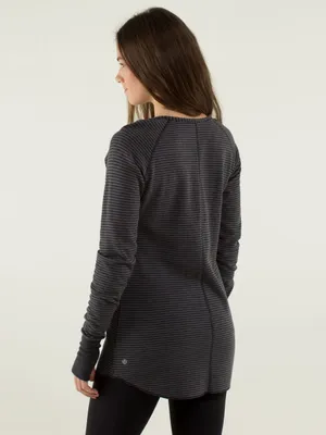 Lululemon Open Your Heart Long Sleeve Reversible Striped Yoga Running Workout thumbnail 3