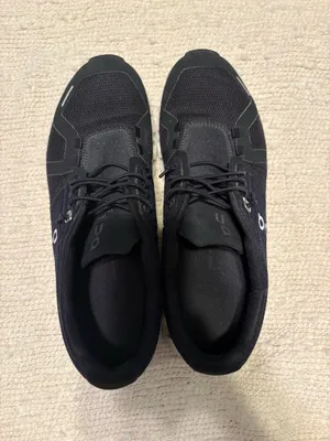 On Cloud Shoes thumbnail 4