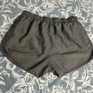 Nike Dri-FIT Gray Shorts thumbnail 3