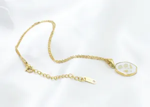 Daisy Flowers Irregular Pendant Necklace Gold thumbnail 3
