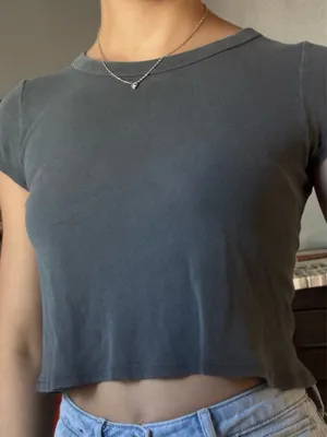 Brandy Melville Crop Top thumbnail 2