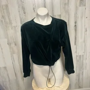 Green sweater  thumbnail 2