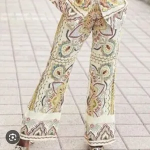 Zara beautiful print flare leg pants Linen Blend Small thumbnail 4