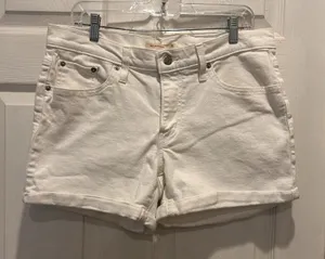 Levis Womens Mid Length Shorts Size 31 White Denim Cuffed Stretch Clean Girl thumbnail 1