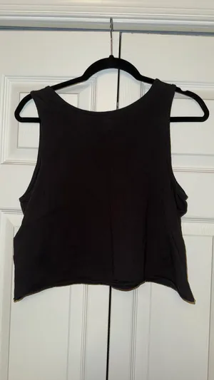 Levi’s Black Crop Tank Top thumbnail 2