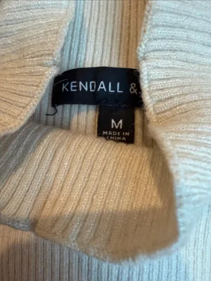 KENDALL & KYLIE sweater Size M thumbnail 5