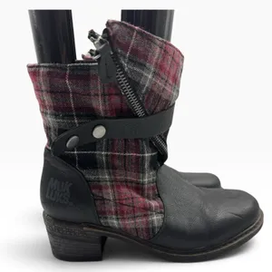 Muk Luk Plaid Flannel Zip Ankle Boots Women’s Size 7 thumbnail 2