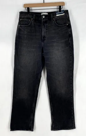 Abercrombie & Fitch Curve Love High Rise 90s Straight Jeans‎ Womens 32 Black thumbnail 1